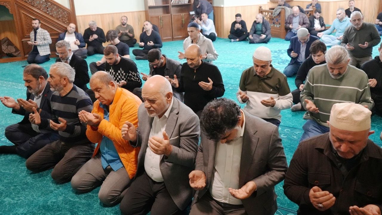Foto - Vefatının 29. sene-i devriyesinde yad edildi! Ahmet Amca’yı dualarla andık