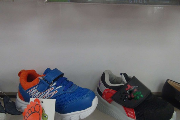 Foto - Veliler dikkat: Ortopedik ve deri ayakkabı tercih edin