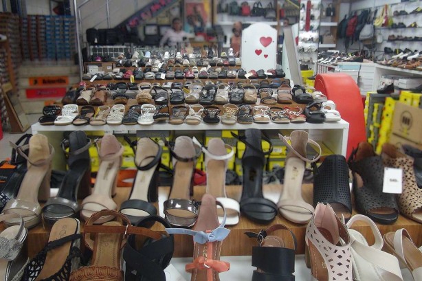 Foto - Veliler dikkat: Ortopedik ve deri ayakkabı tercih edin