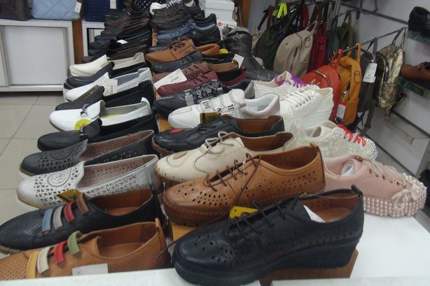 Foto - Veliler dikkat: Ortopedik ve deri ayakkabı tercih edin