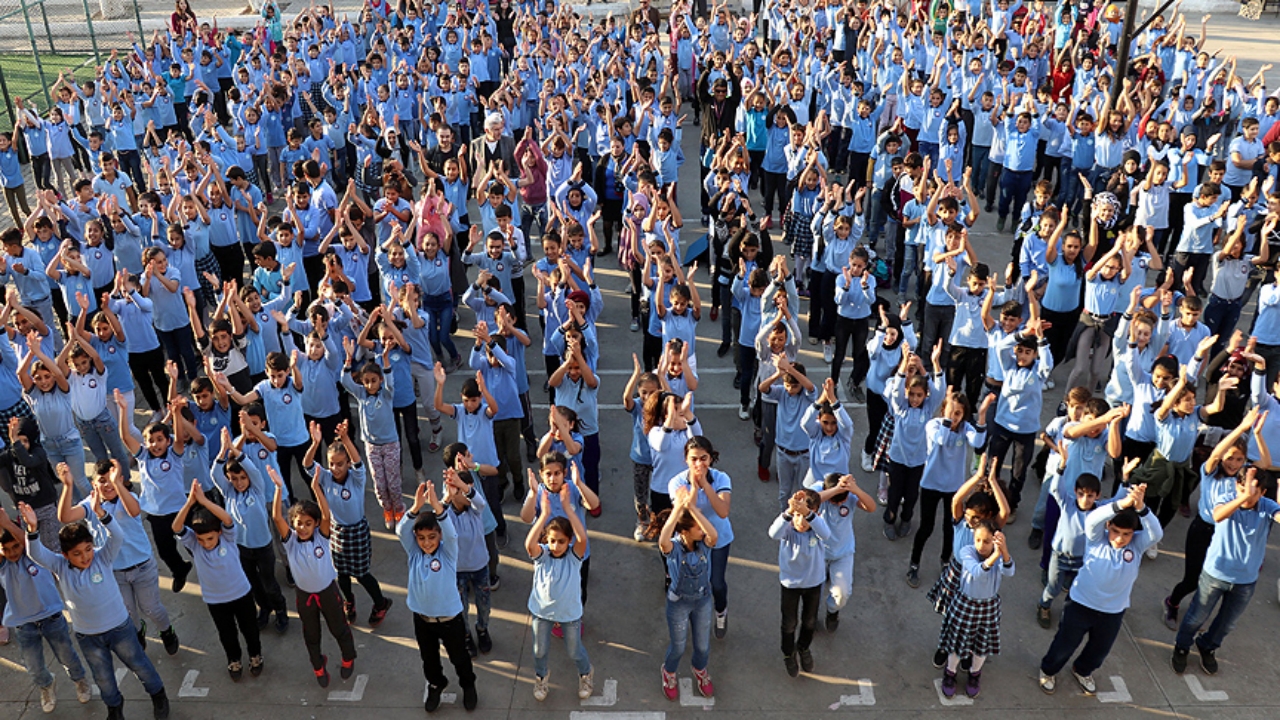 Foto - Veliler ve öğrenciler dikkat! İstanbul’da okula gidiş saatleri değişti