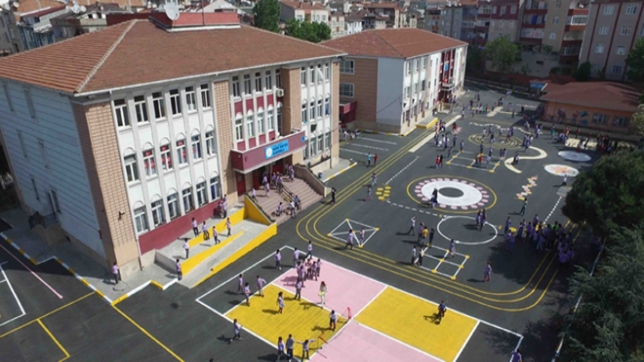 Foto - Veliler ve öğrenciler dikkat! İstanbul’da okula gidiş saatleri değişti