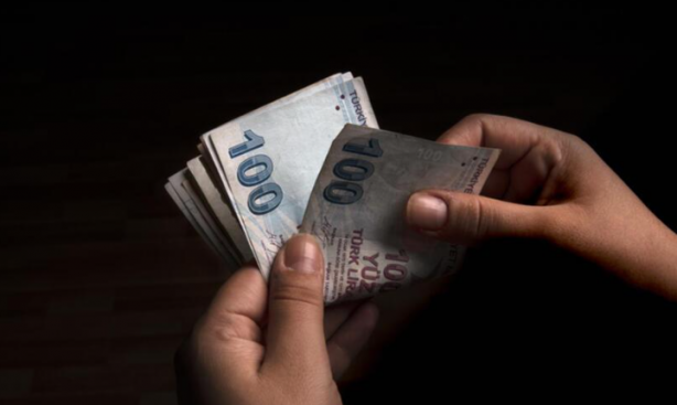Foto - Velilerin gözü servis tarifesinde