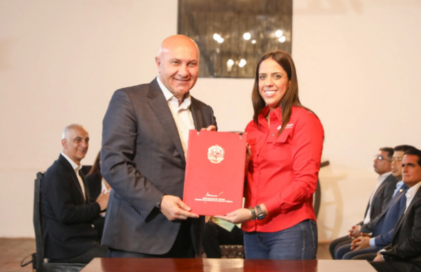 Foto - Venezuela'nın altınlarını o Türk holding çıkaracak! Herkes şaşırdı... Fenerbahçe, Galatasaray ve Beşiktaş seneye yandı