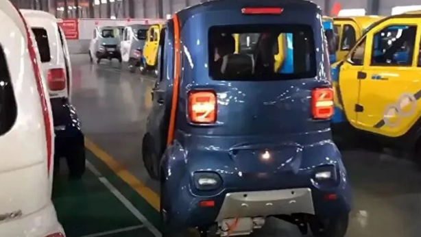 Foto - Vergi, ÖTV ve KDV tamamen sıfırlandı! O otomobil 240 bin liradan satışa çıkarıldı