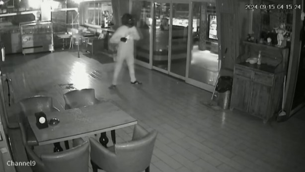 Vicdansız, şehir magandaları! Haraç vermeyince ekmek kapıları kundaklandı