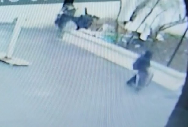 Foto - Vicdansızlar! Depremde hasar gören camiden hırsızlık yaptılar