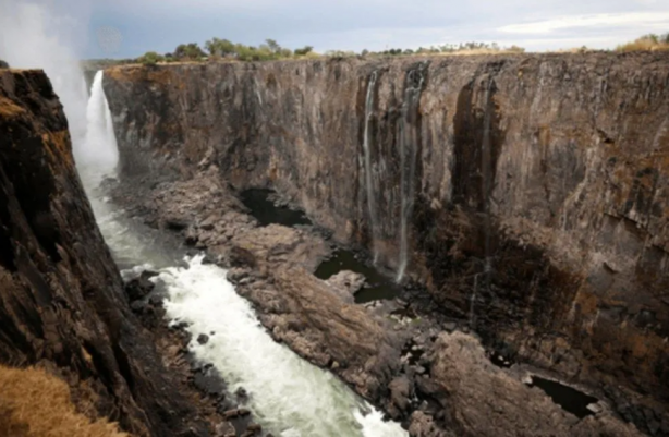 Foto - Victoria Şelaleleri ile ilgili korkutan gelişme