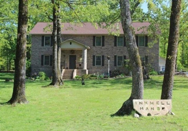 Foto - Videolardan öğrenerek ev inşa ettiler!