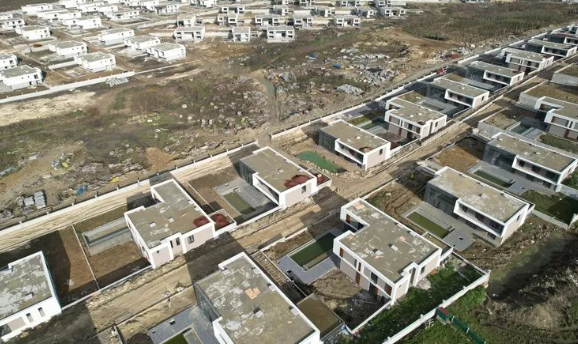 Foto - Villaları şehit mezarlarının üstüne dikti! CHP’li belediye bunu da yaptı