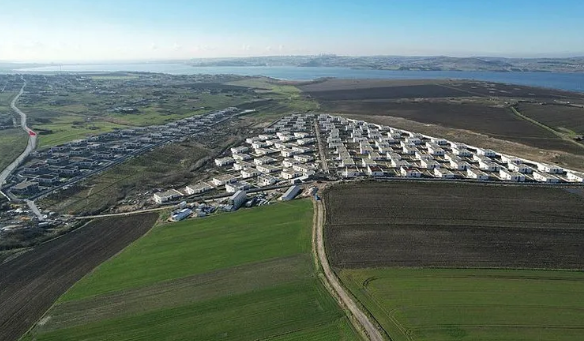 Foto - Villaları şehit mezarlarının üstüne dikti! CHP’li belediye bunu da yaptı