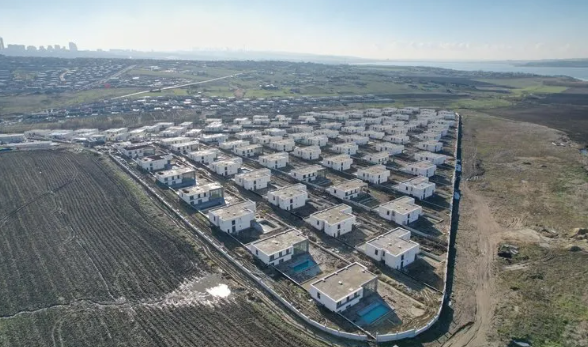 Foto - Villaları şehit mezarlarının üstüne dikti! CHP’li belediye bunu da yaptı