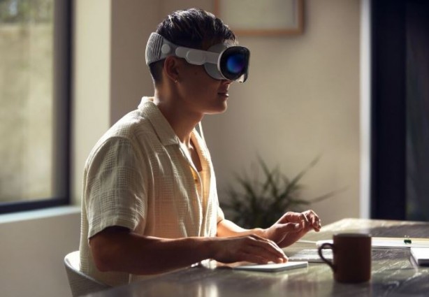 Foto - Vision Pro, Apple'ı hayal kırıklığına uğrattı