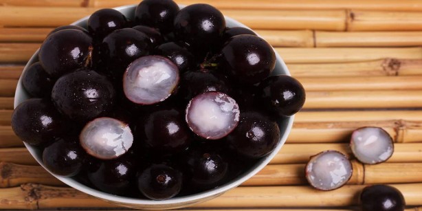 Foto - Vitamin ilaçlarını çöpe attırır! Bu meyve, tam bir vitamin bombası! Günde bir avuç yiyen top atsan yıkılmıyor! Faydası saymakla bitmez