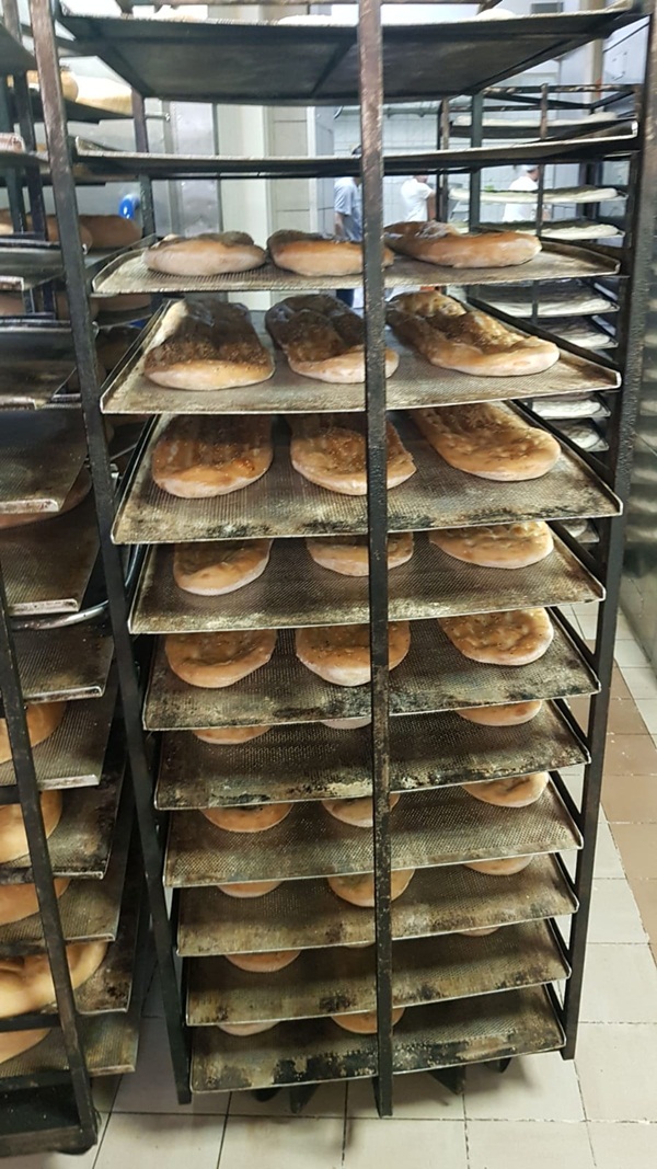 Foto - Viyana'daki gurbetçi Türklerin sıcak pide kuyruğu