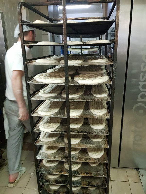 Foto - Viyana'daki gurbetçi Türklerin sıcak pide kuyruğu