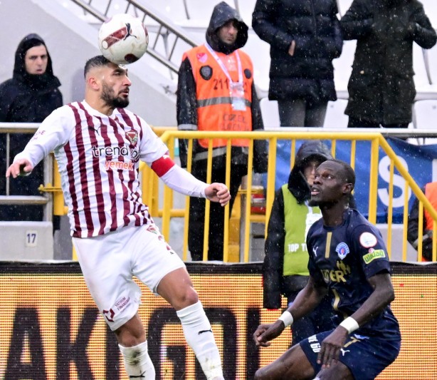 Foto - Volkan Demirel dehşete düşürdü! Kimi eleştirdi kimi destekledi: İlan etti artık! Uyarı sonrası Hataylılar şoku yaşadı…