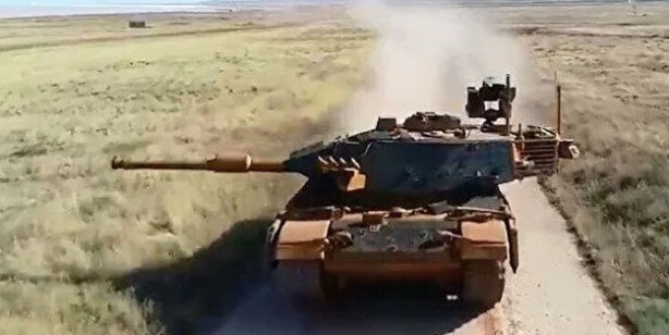 Foto - Volkan-M ve Batu eski tanklara can veriyor