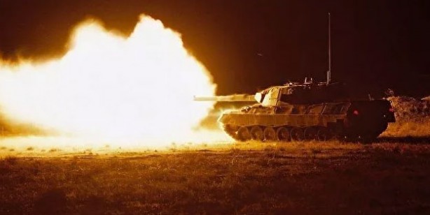 Foto - Volkan-M ve Batu eski tanklara can veriyor