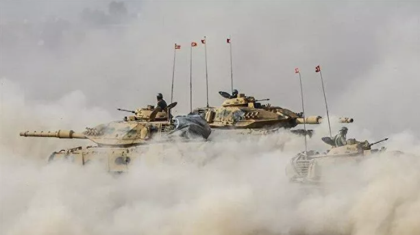 Foto - Volkan-M ve Batu eski tanklara can veriyor