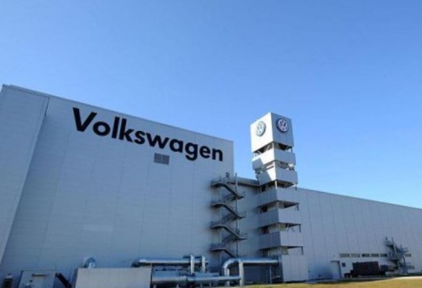 Foto - Volkswagen ve Audi yangın riski nedeniyle binlerce aracı geri çağırıyor! 