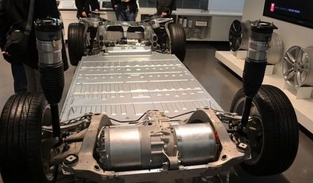 Foto - Volkswagen'den katı hal pil hamlesi! Seri üretim için imzalar atıldı