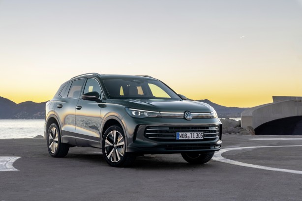 Foto - Volkswagen’in dünyada en çok satan modeli Yeni Tiguan üçüncü nesliyle Türkiye’de! Bir bakan bir daha bakıyor! Peki yenilenen otomobilin fiyatı ne kadar?