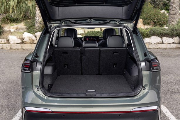 Foto - Volkswagen’in dünyada en çok satan modeli Yeni Tiguan üçüncü nesliyle Türkiye’de! Bir bakan bir daha bakıyor! Peki yenilenen otomobilin fiyatı ne kadar?