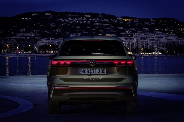 Foto - Volkswagen’in dünyada en çok satan modeli Yeni Tiguan üçüncü nesliyle Türkiye’de! Bir bakan bir daha bakıyor! Peki yenilenen otomobilin fiyatı ne kadar?