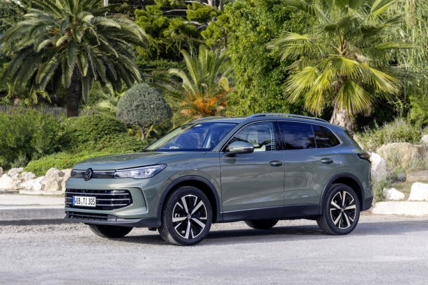 Foto - Volkswagen’in dünyada en çok satan modeli Yeni Tiguan üçüncü nesliyle Türkiye’de! Bir bakan bir daha bakıyor! Peki yenilenen otomobilin fiyatı ne kadar?