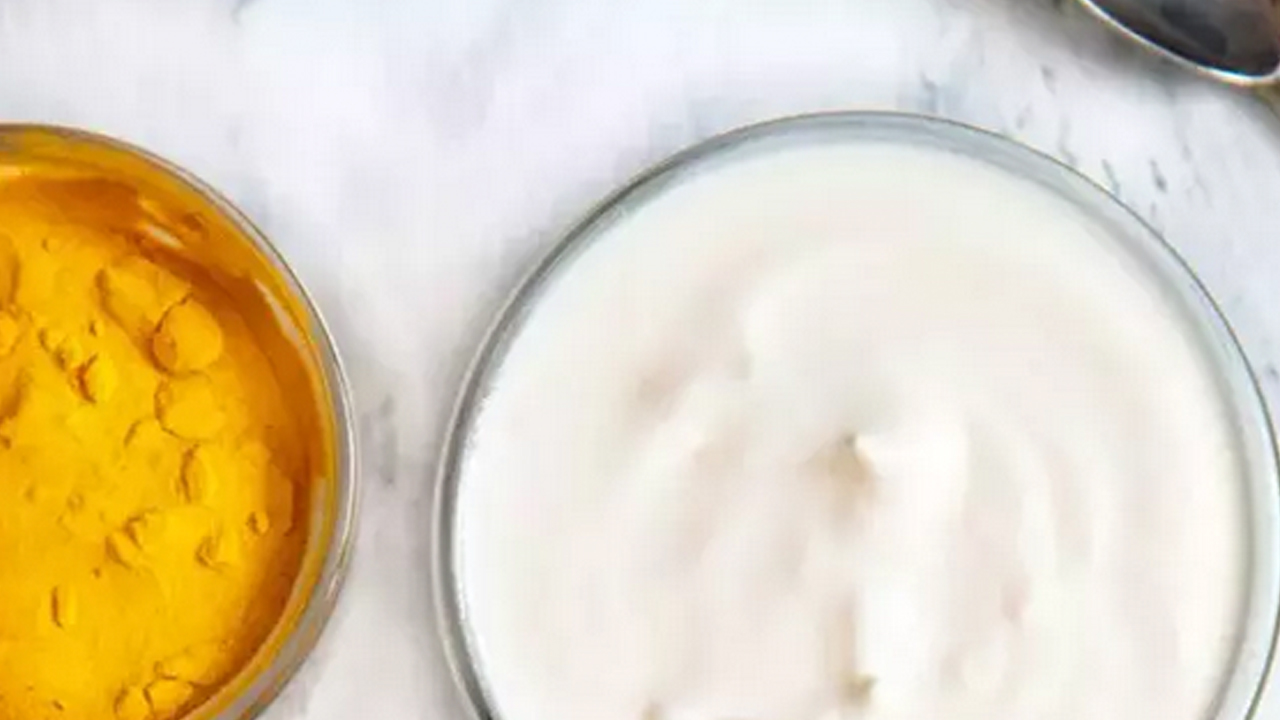 Foto - Vücutta 1 gram ödem bırakmıyor! Ev yoğurduna 1 çay kaşığı eklemek yetiyor.. Tam bir şifa deposu…