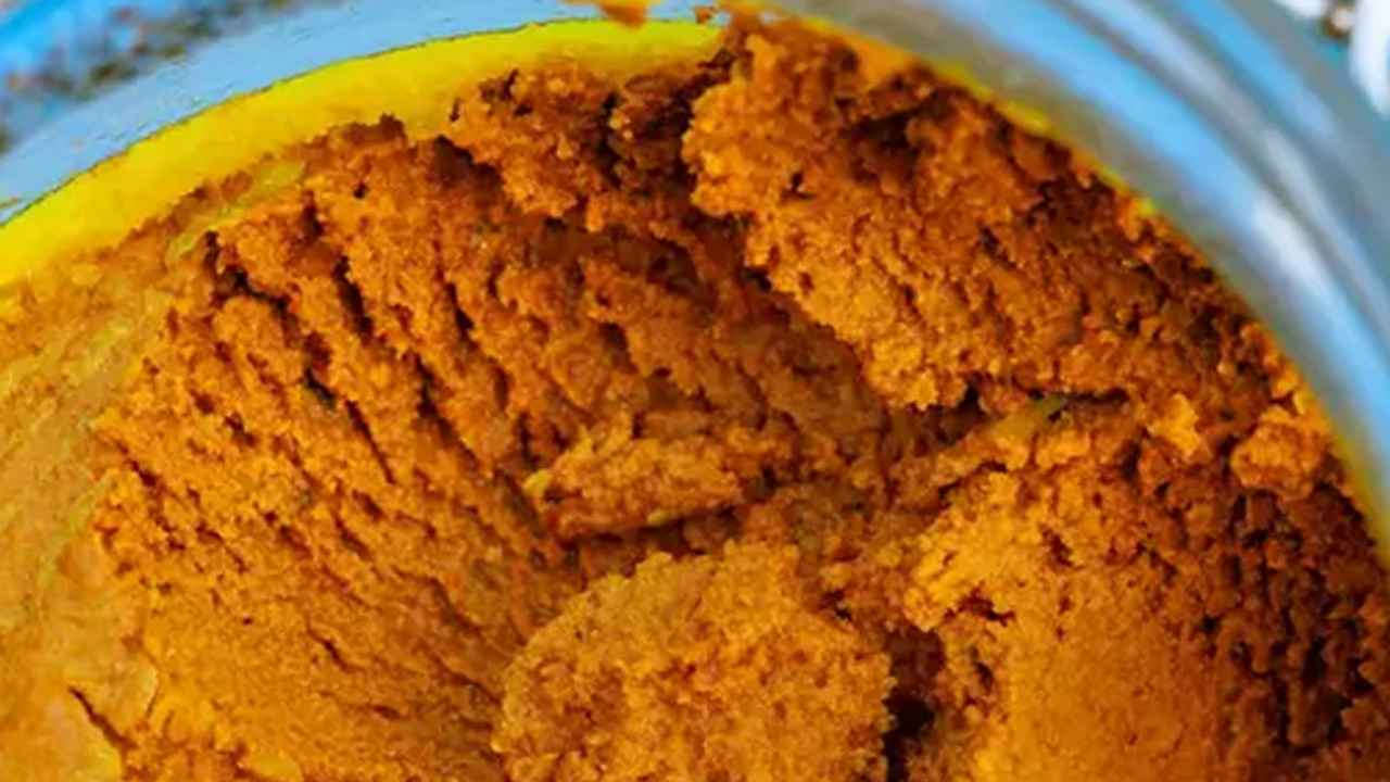 Foto - Vücutta 1 gram ödem bırakmıyor! Ev yoğurduna 1 çay kaşığı eklemek yetiyor.. Tam bir şifa deposu…