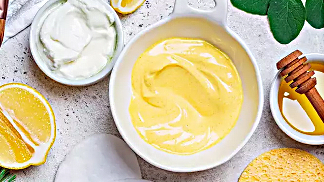 Foto - Vücutta 1 gram ödem bırakmıyor! Ev yoğurduna 1 çay kaşığı eklemek yetiyor.. Tam bir şifa deposu…