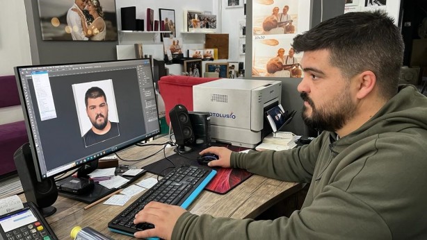 Foto - Whatsapp görüşmeleri ortaya çıktı! Alçakların yeni hedefi biyometrik fotoğraflar