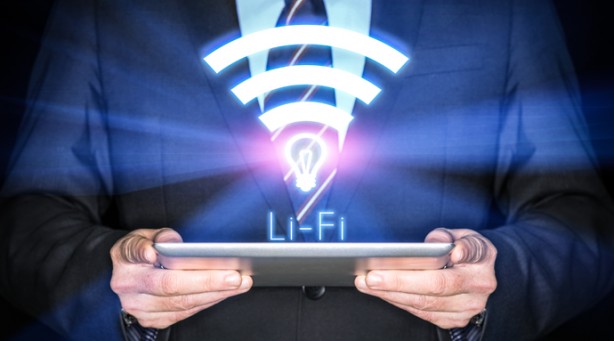 Wifi yerine LiFi geliyor! Wifi'den tamı tamına 100 kat daha hızlı