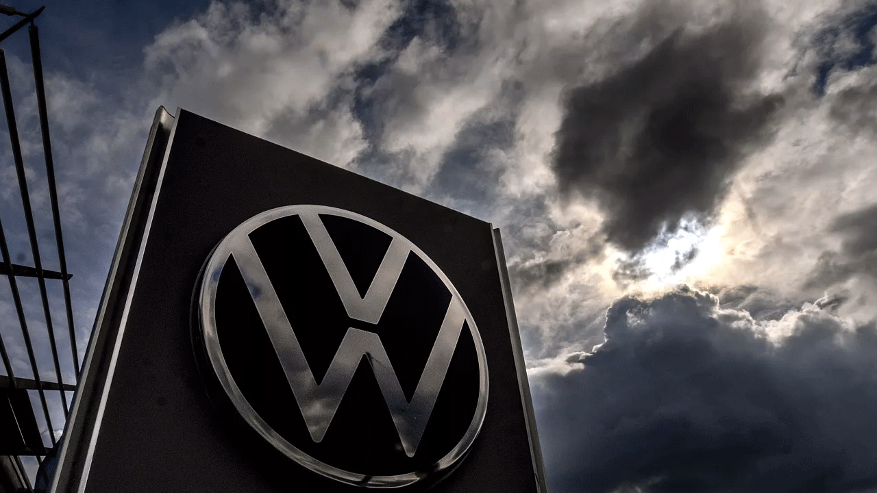 Gelecek ay tanıtılacak: Uygun fiyatlı elektrikli Voklswagen geliyor!