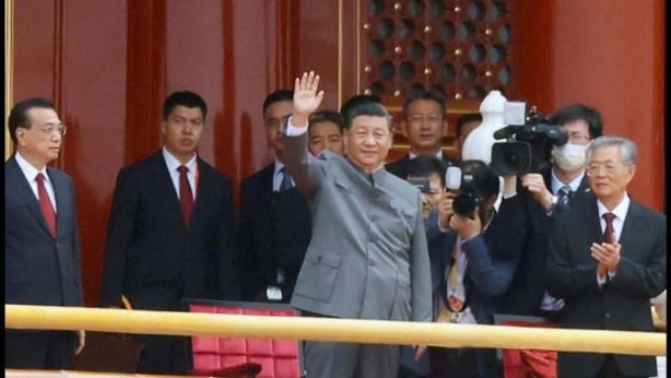 Foto - Xi Jinping'den çok sert sözler: Kafalarını Çin Seddi'ne çarparız!