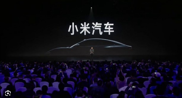 Xiaomi: Çinli akıllı telefon devi Tesla'ya rakip oluyor