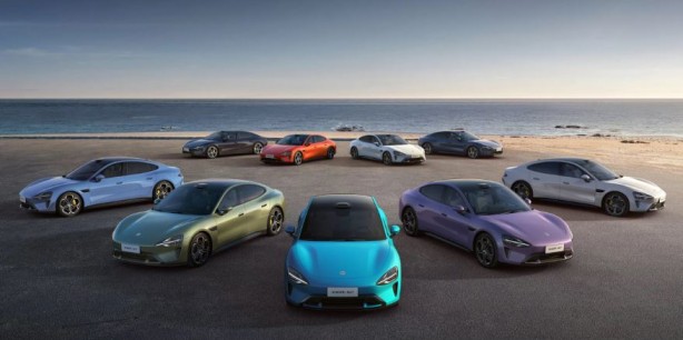 Foto - Xiaomi çıtayı yükseltti! SU7 bataryaları değişiyor