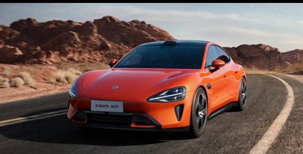 Foto - Xiaomi SU7 Mercedes'le kafa kafaya çarpıştı! Xiaomi'nin elektrikli otomobili ilk kazasını yaptı!