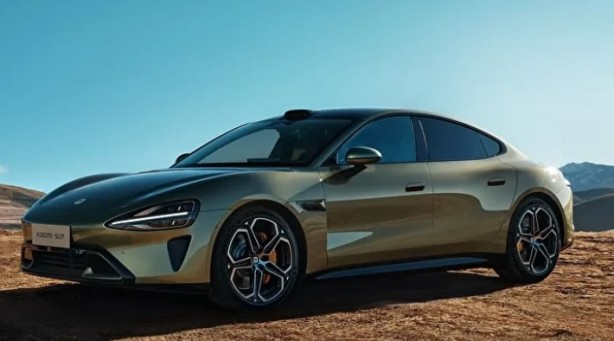 Foto - Xiaomi SU7 Mercedes'le kafa kafaya çarpıştı! Xiaomi'nin elektrikli otomobili ilk kazasını yaptı!