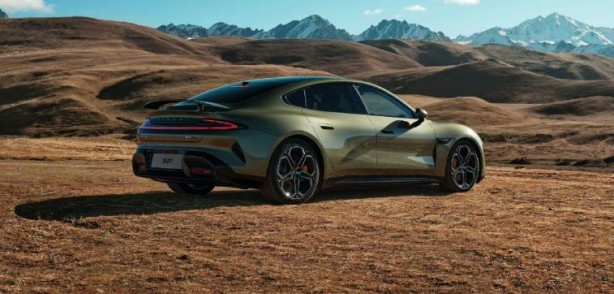 Xiaomi SU7'nin fiyatı ortaya çıktı