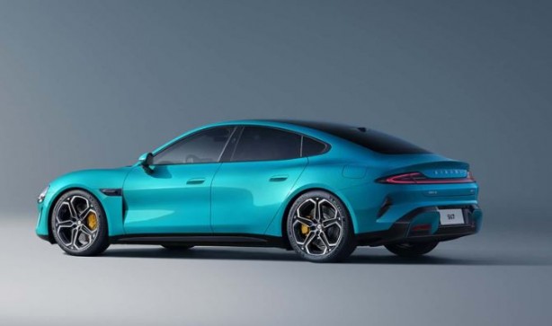 Foto - Xiaomi talebe yetişemiyor! SU7 üretimini artıracak