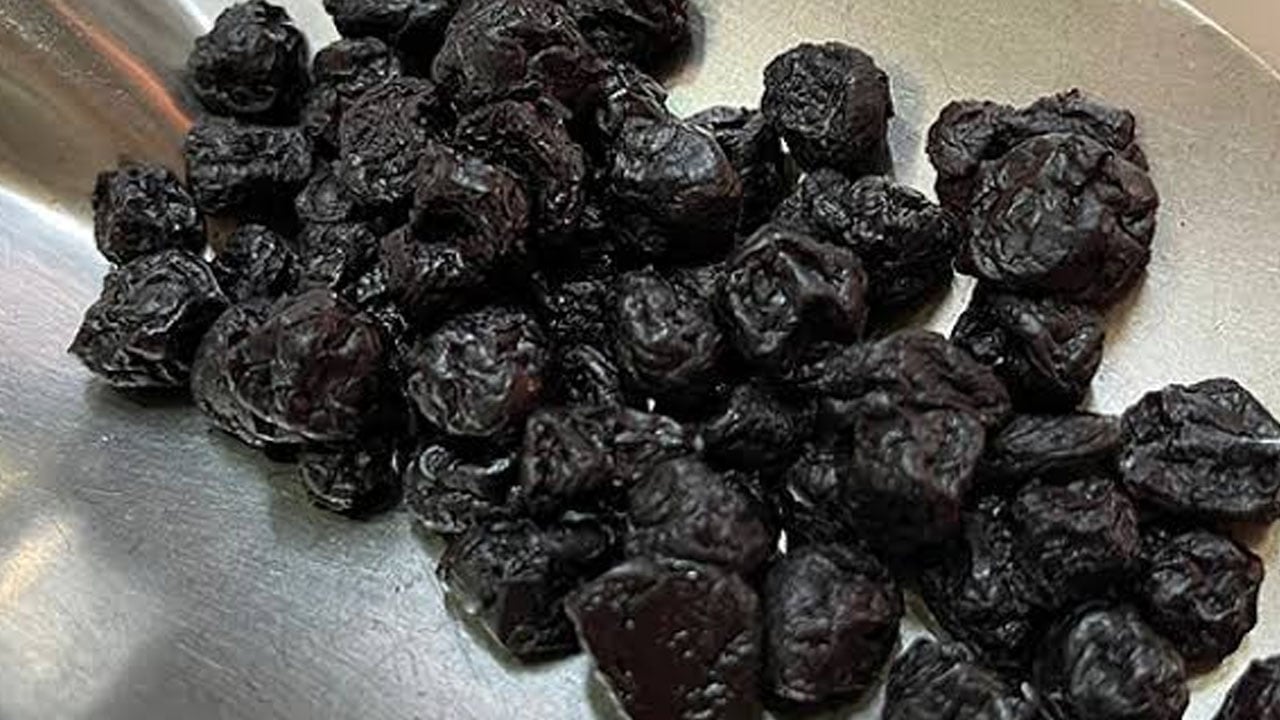 Yaban mersini beyaz saçlar için çözüm: Günde 1 tane tüketin! Onlar masum görünüyor ama kanser riski yüksek 