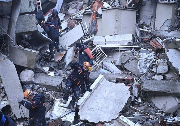 Foto - Yabancı arama-kurtarma uzmanları değerlendirdi! Türkiye depremle mücadelede başarısız mı?