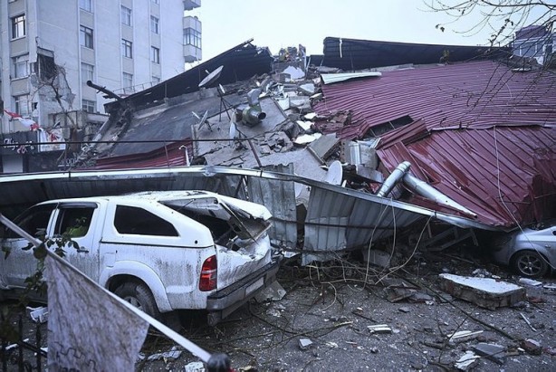 Foto - Yabancı arama-kurtarma uzmanları değerlendirdi! Türkiye depremle mücadelede başarısız mı?