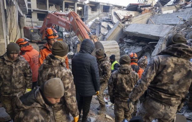 Foto - Yabancı arama-kurtarma uzmanları değerlendirdi! Türkiye depremle mücadelede başarısız mı?