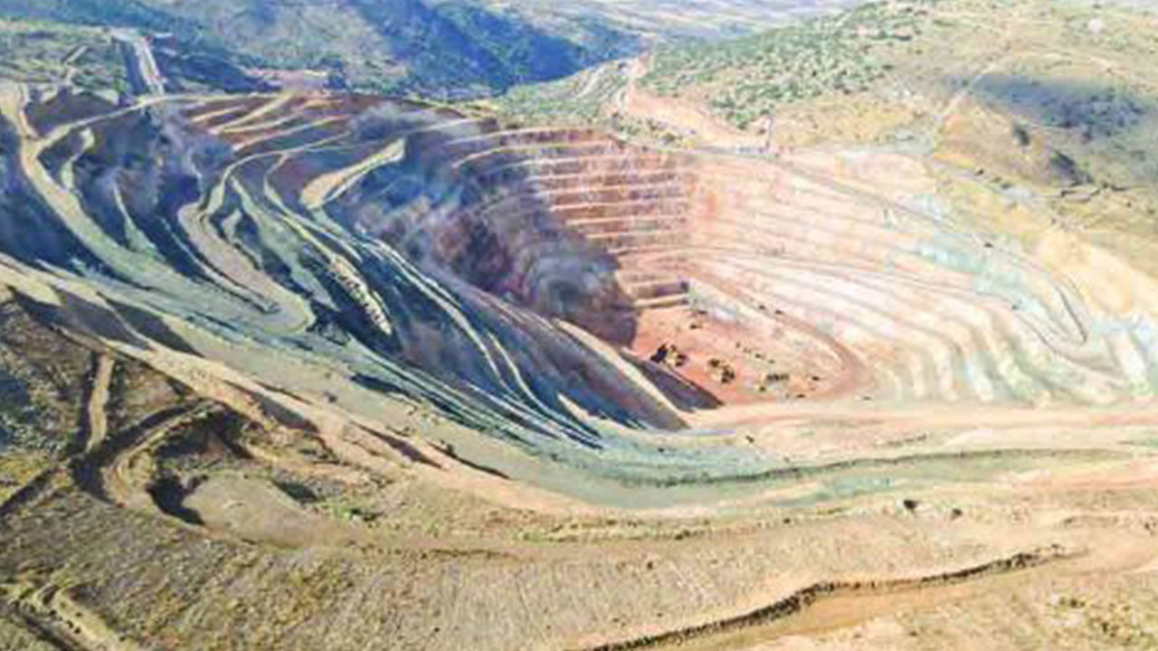 Foto - Yabancı madencilik şirketi Türkiye'deki altın keşfini duyurdu! O ilçenin taşı toprağı meğerse altınmış