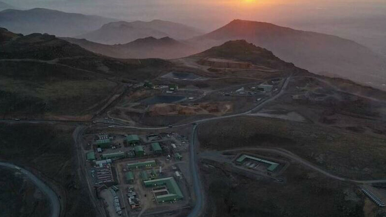 Foto - Yabancı madencilik şirketi Türkiye'deki altın keşfini duyurdu! O ilçenin taşı toprağı meğerse altınmış