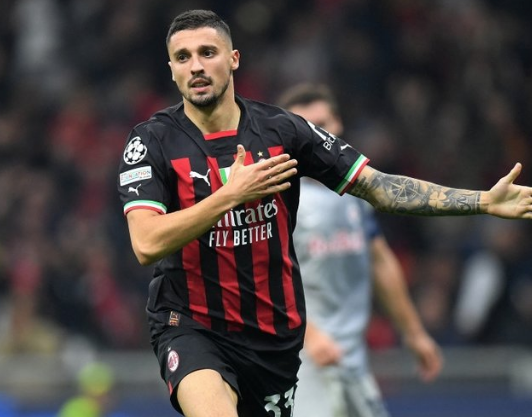 Foto - Yabancı sporcuyu böyle kiralayan: Fenerbahçe'ye Rade Krunic'ten haber geldi! Ayak bastığı an 